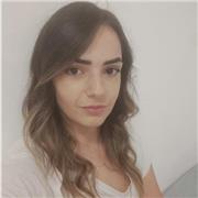 Laureata in mediazione linguistica ed interculturale in inglese e spagnolo